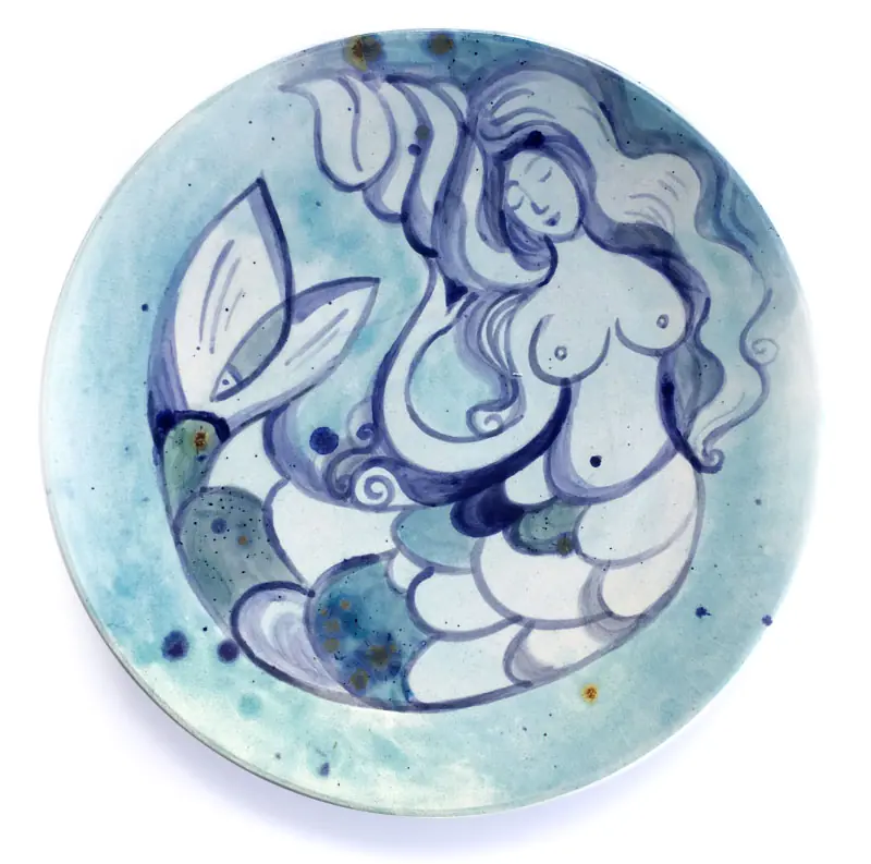 Plato cerámico de autor con una sirena
